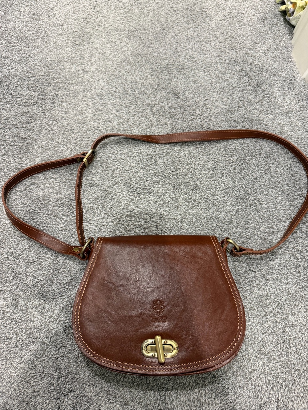 Vera Pelle Chestnut Brown Leather Crossbody with Turn-Lock